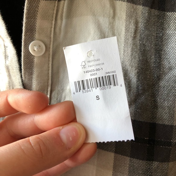 *SOLD!* (Gap) Plaid High Low Button Down Blouse - Picture 7 of 7